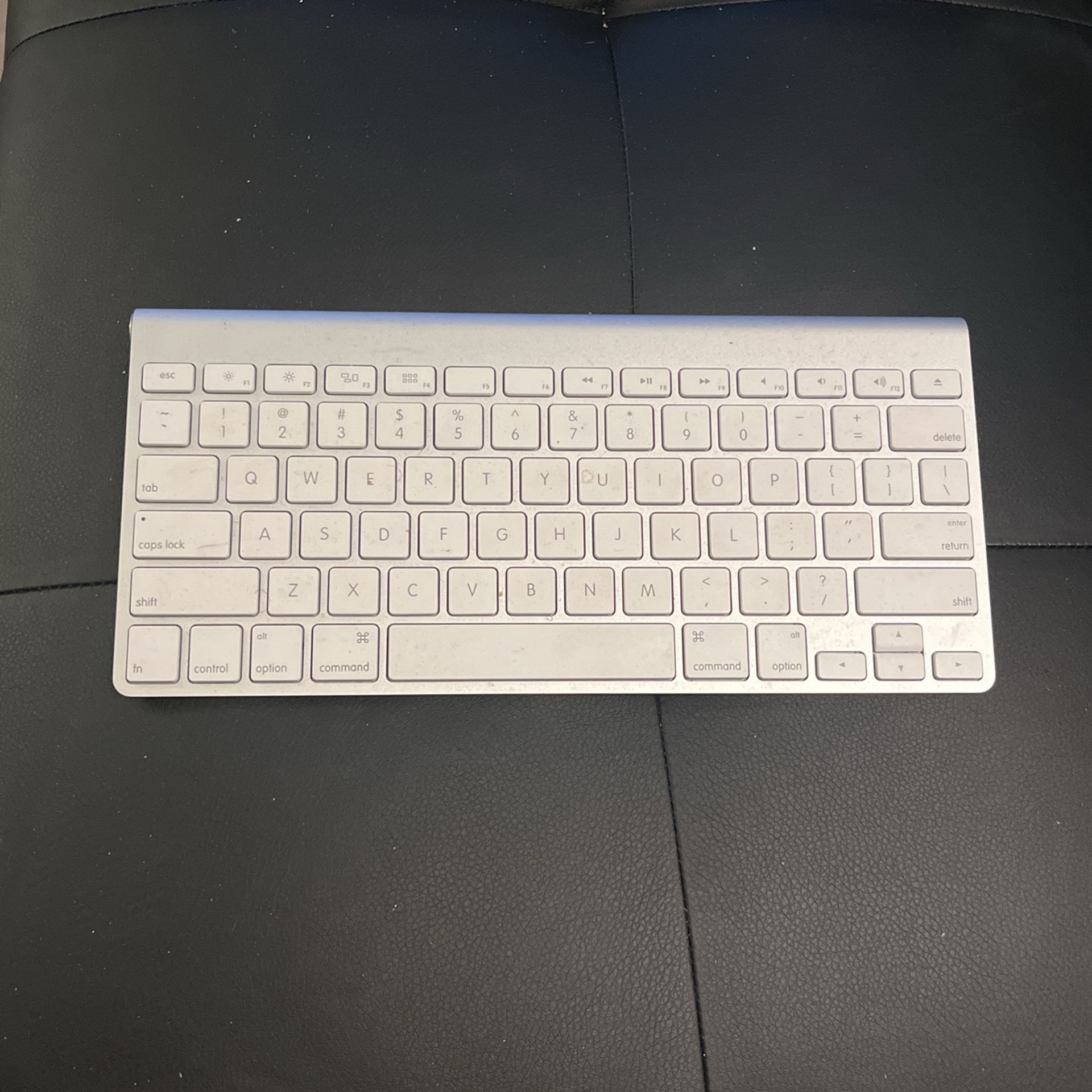 Apple Portable/Mobile Keyboard