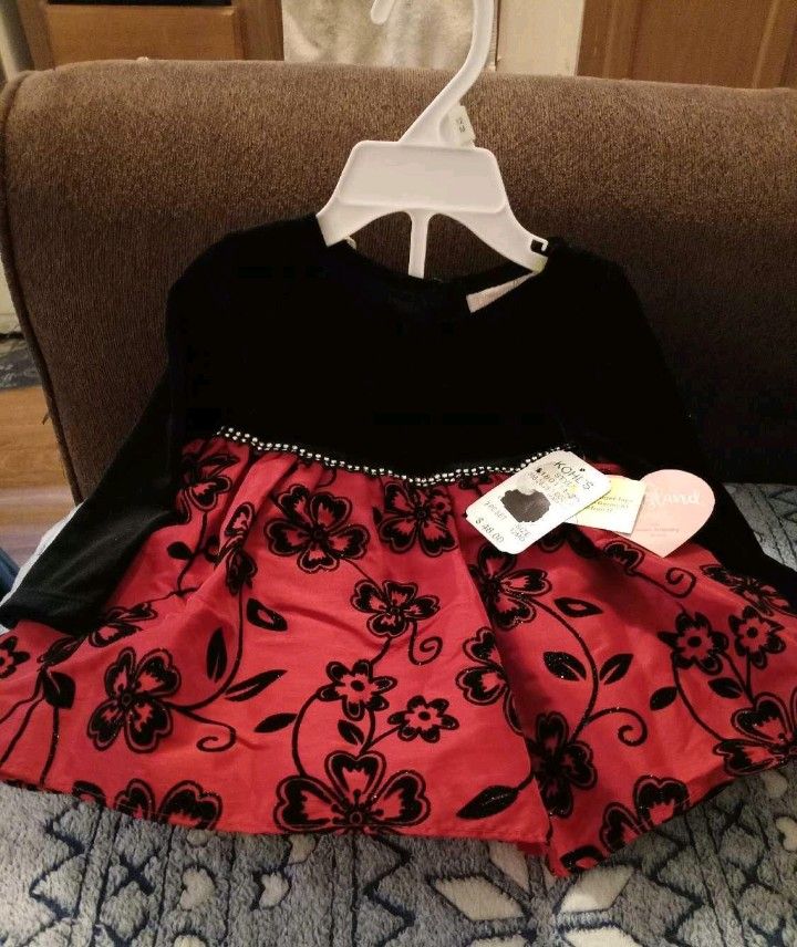 Youngland (Kohl's) Infant Dress (NWT) 2 Pc