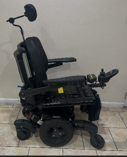QM-700 Wheelchair