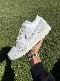 Jordan 1 Low SE “Seafoam” Size 11 Men
