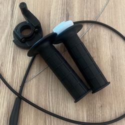 Throttle Handle Grips and Grip Cable