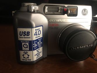 Olympus Camera with carrying case