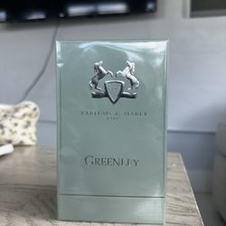 Greenley by Parfums De Marly Eau De Parfum Spray (Unisex) 4.2 oz for Men