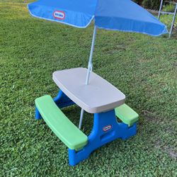 Kids Little Tikes Table With Umbrella 