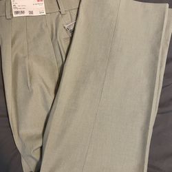 UNÍ QLO wide Leg Slacks 