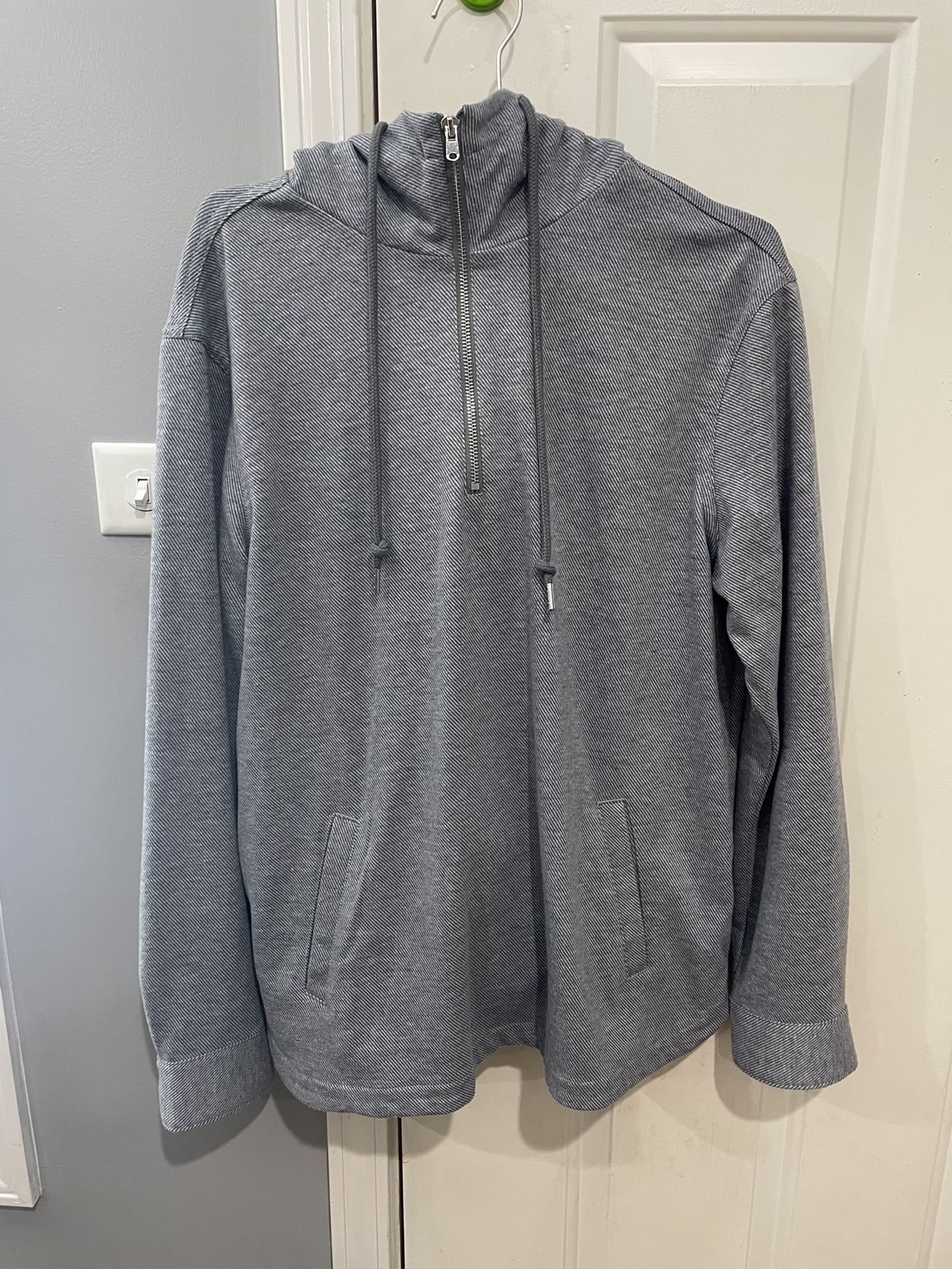 Express Quarter Zip Hoodie Medium