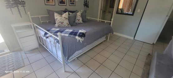 **White Metal Daybed with Pull-Out Trundle + Bedding – $175 OBO**