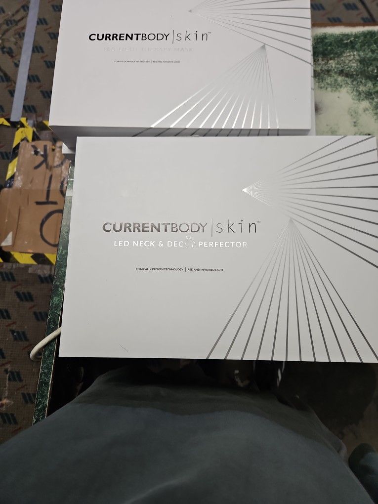 Currentbody Skin Led Mask And Neck Therapy
