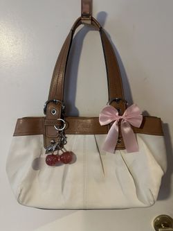 Original Vintage y2k coach Leather Very Clean $120 Firm 