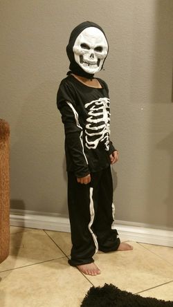 SKELETON HALLOWEEN COSTUME