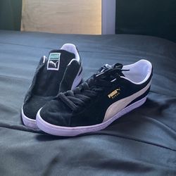 PUMAS SIZE(10) 