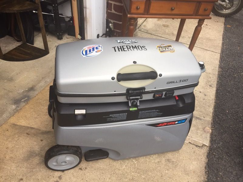 Thermos Fire And Ice Grill Gas Grill/cooler Combo Tailgate Must Have