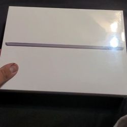 Ipad 8- 32 gb 
