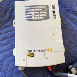 Xantrex Battery Charger 20A 24volt