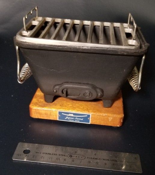 Vintage U Baby Mini Hibachi Cast Iron Grill 1950's Japan