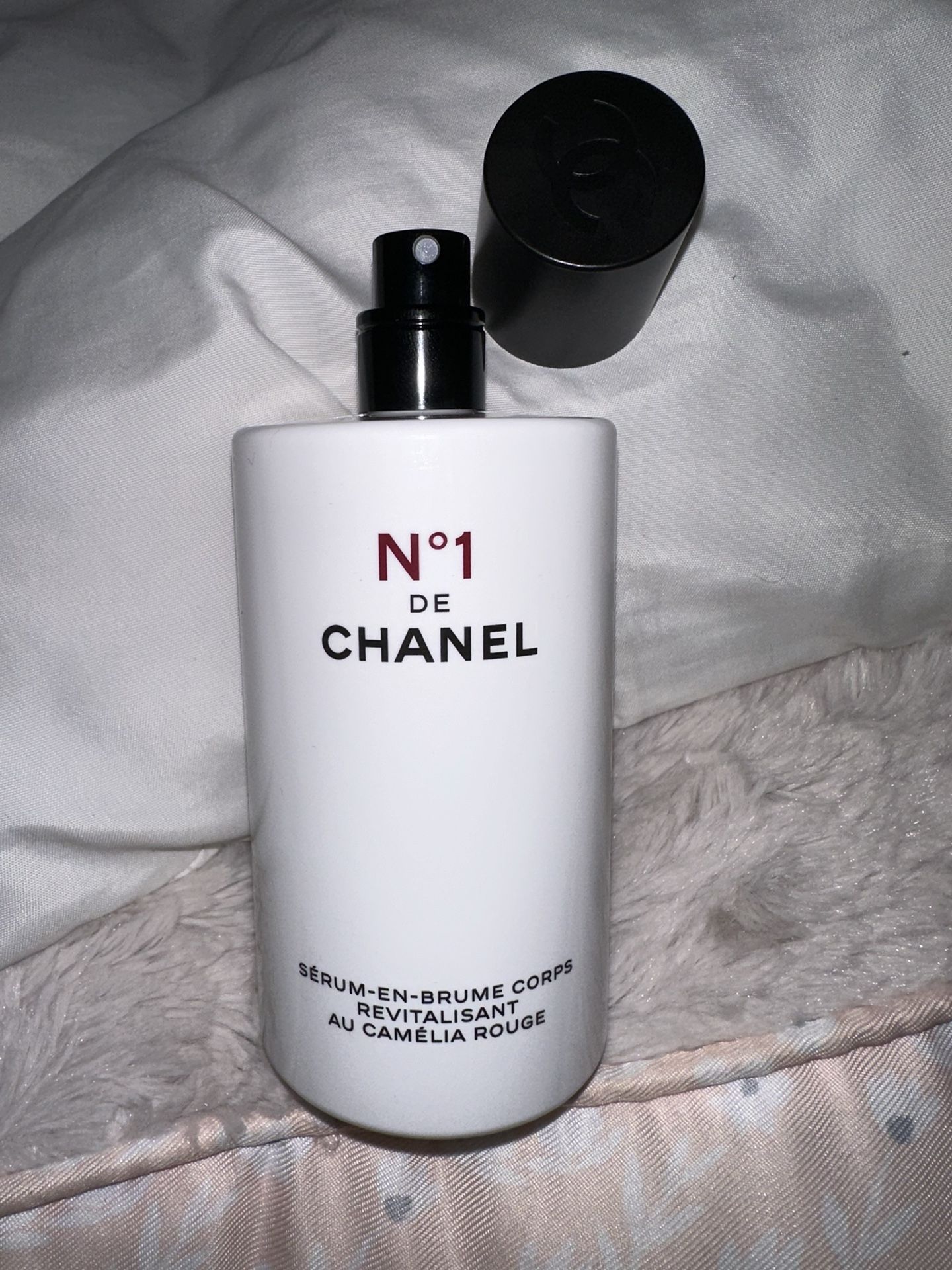 N°1 DE CHANEL REVITALIZING BODY SERUM-IN-MIST for Sale in Sully Station, VA  - OfferUp