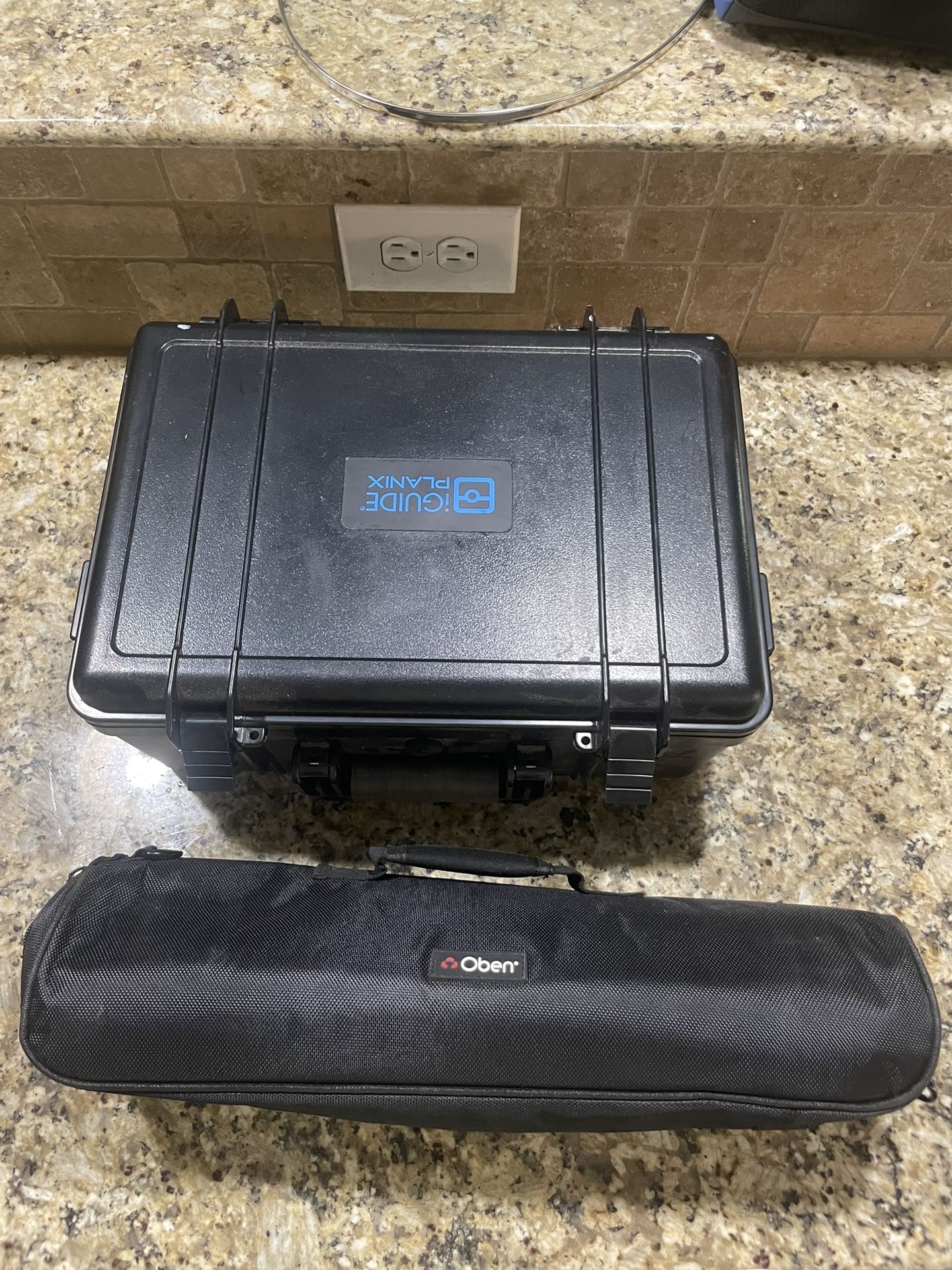 iGUIDE PLANIX PRO w/ Oben Tripod