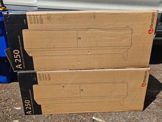 BOSTON A250 floor speakers