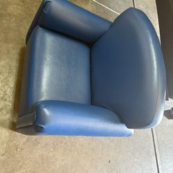 Lake Shore Comfy Chair