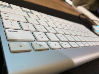 Apple keyboard