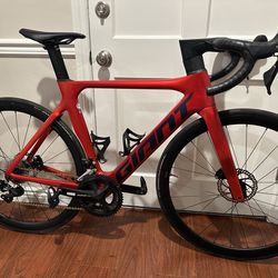 Giant Propel Advanced 2 - Size Small 2023 Red