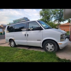 2000 Chevrolet Astro