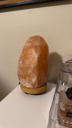 Salt Lamp with light bulb