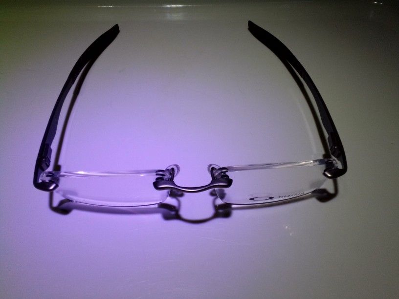Oakley Evade 133 22-173 Titanium