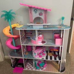 LOL Doll House