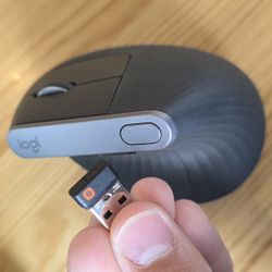 MX vertical  Logitech Mouse 