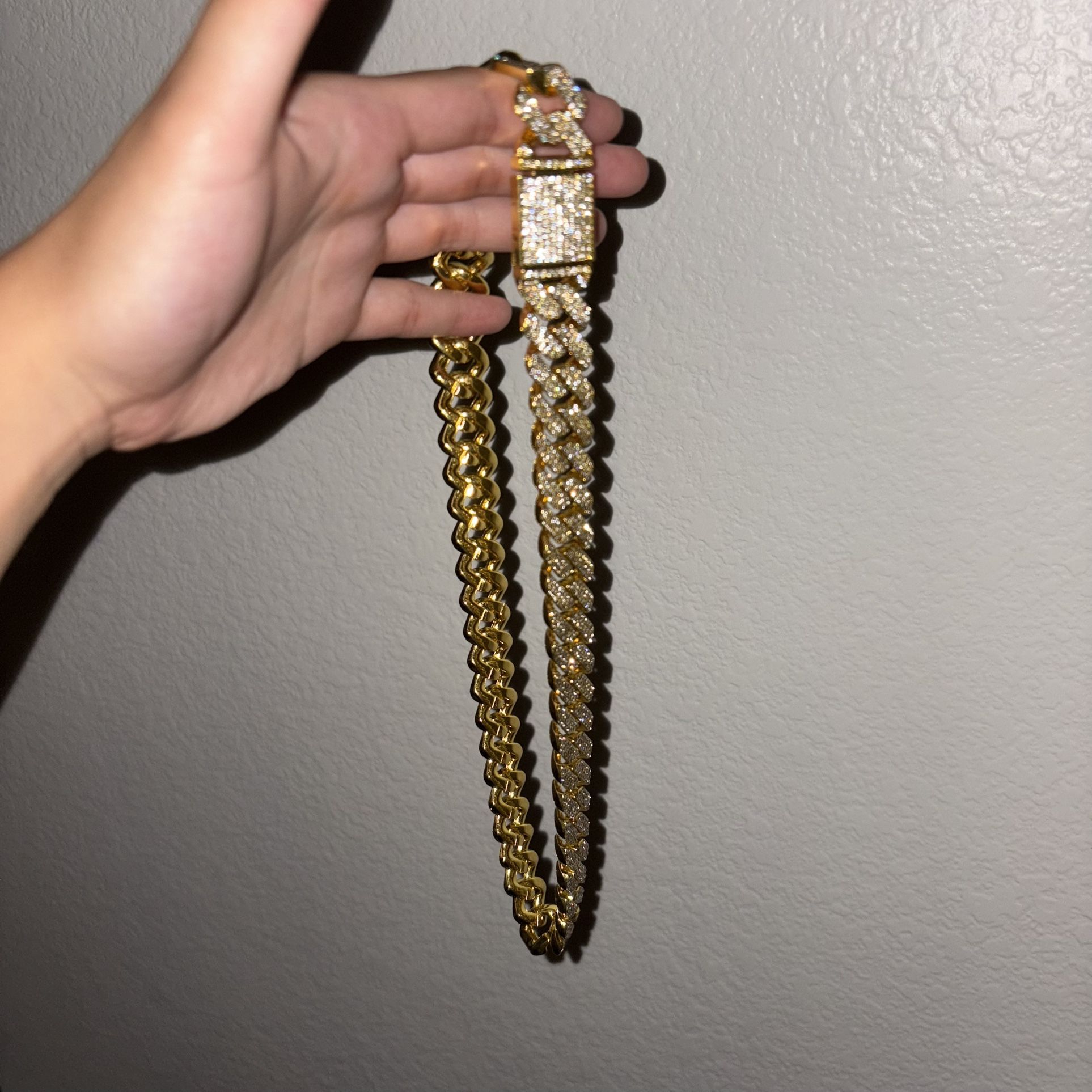 Gold Bustdown Iced Out Cuban Chain 22in