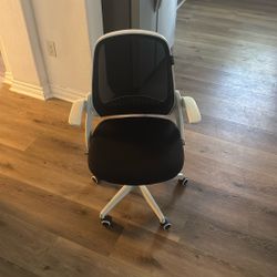 White Desk Chair 