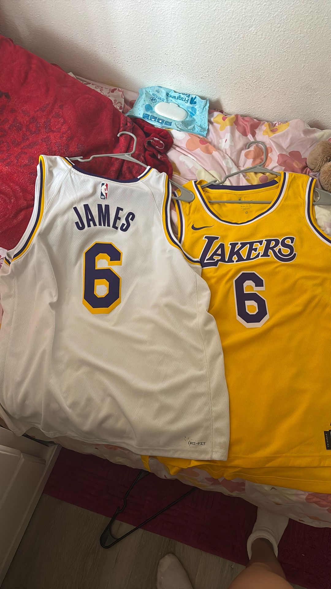 Lakers Jersey 2xl