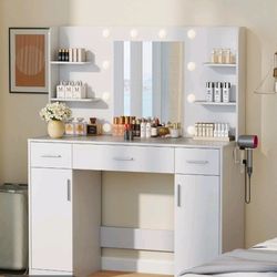 White Vanity Desk