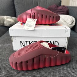 Nike Mind Team Red Men’s Size 7