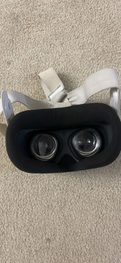 Meta Quest 2 VR Headset