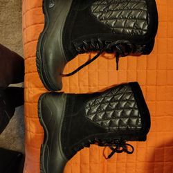 Women's North Face Snow Boots