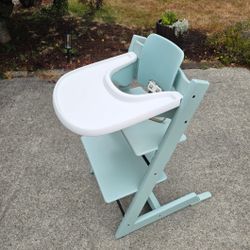 Stokke Tripp Trapp High Chair Set (Mint Green) – Excellent Condition!