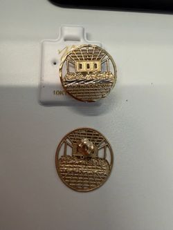 Gold last supper earrings
