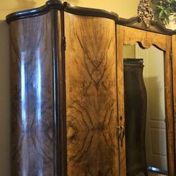 VENETIAN BURL WALNUT TRIPLE ARMOIRE