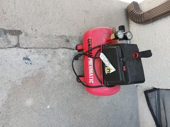 100 PSI. Compressor 