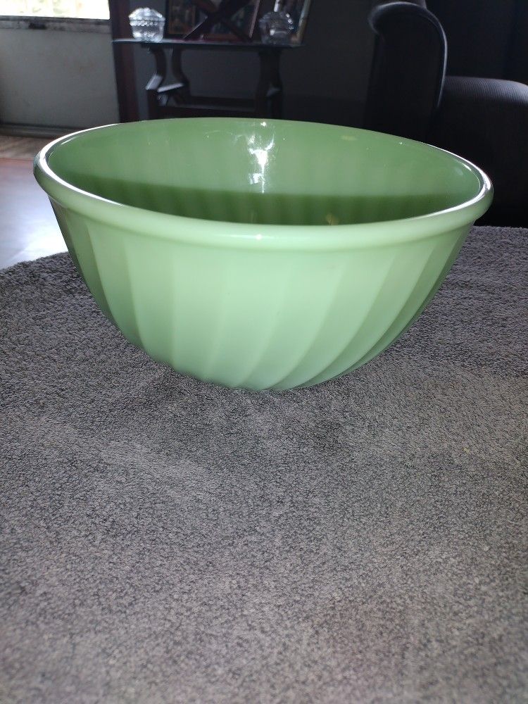 1940's Early Rare Vintage Fire King Green Jadeite Swirl Ovenware Mixing Bowl