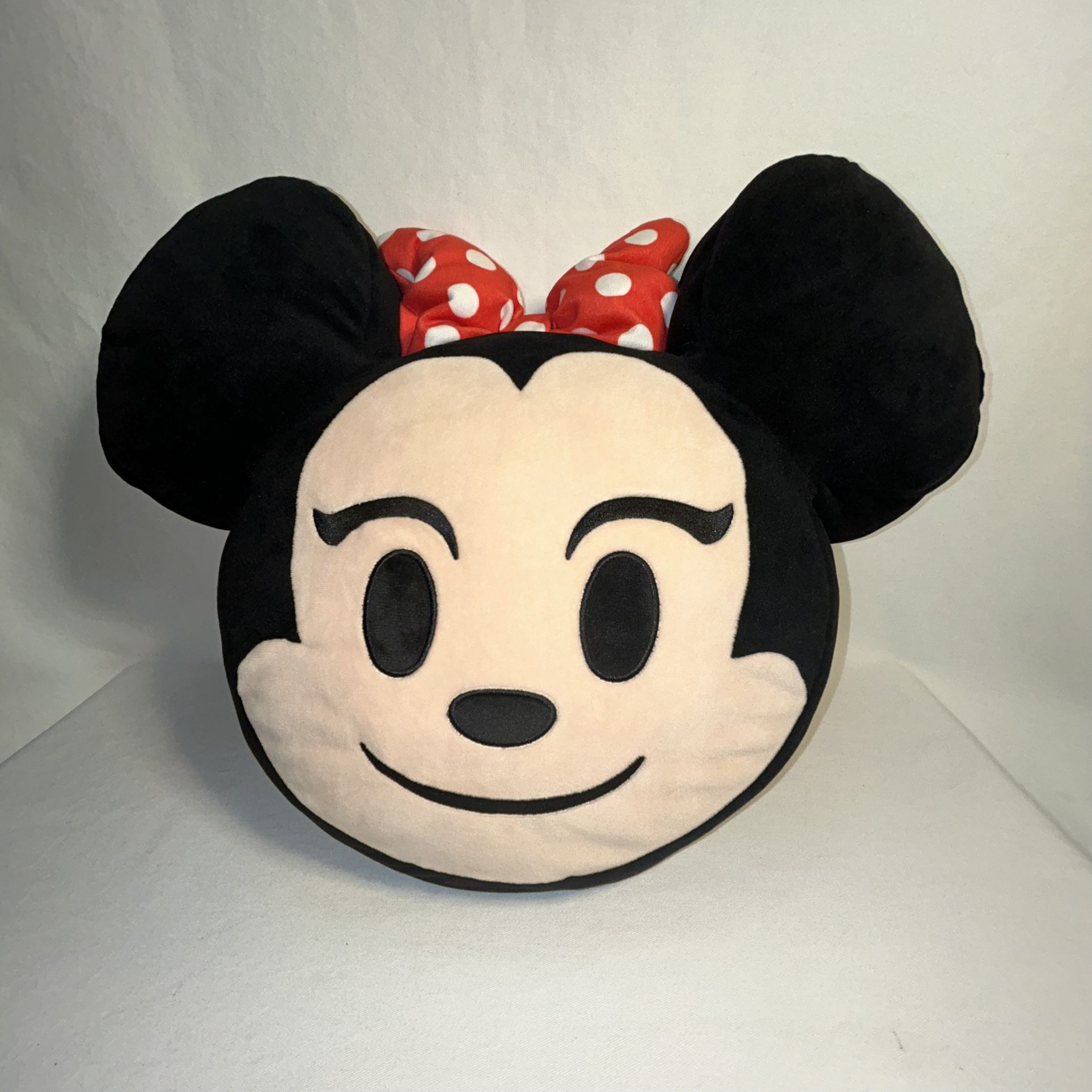 Minnie Mouse Smile & Laugh Pillow