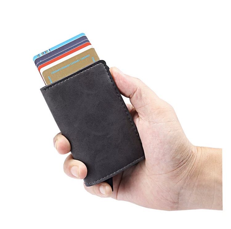 Billetera practica para tarjetas/ Practical credit card Wallet