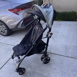 Chicco Presto Self-Folding, Compact Stroller