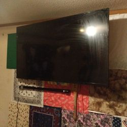 43 Inch Insignia Smart TV