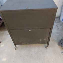 Vintage File Cabinet With Key Very Good Condition
