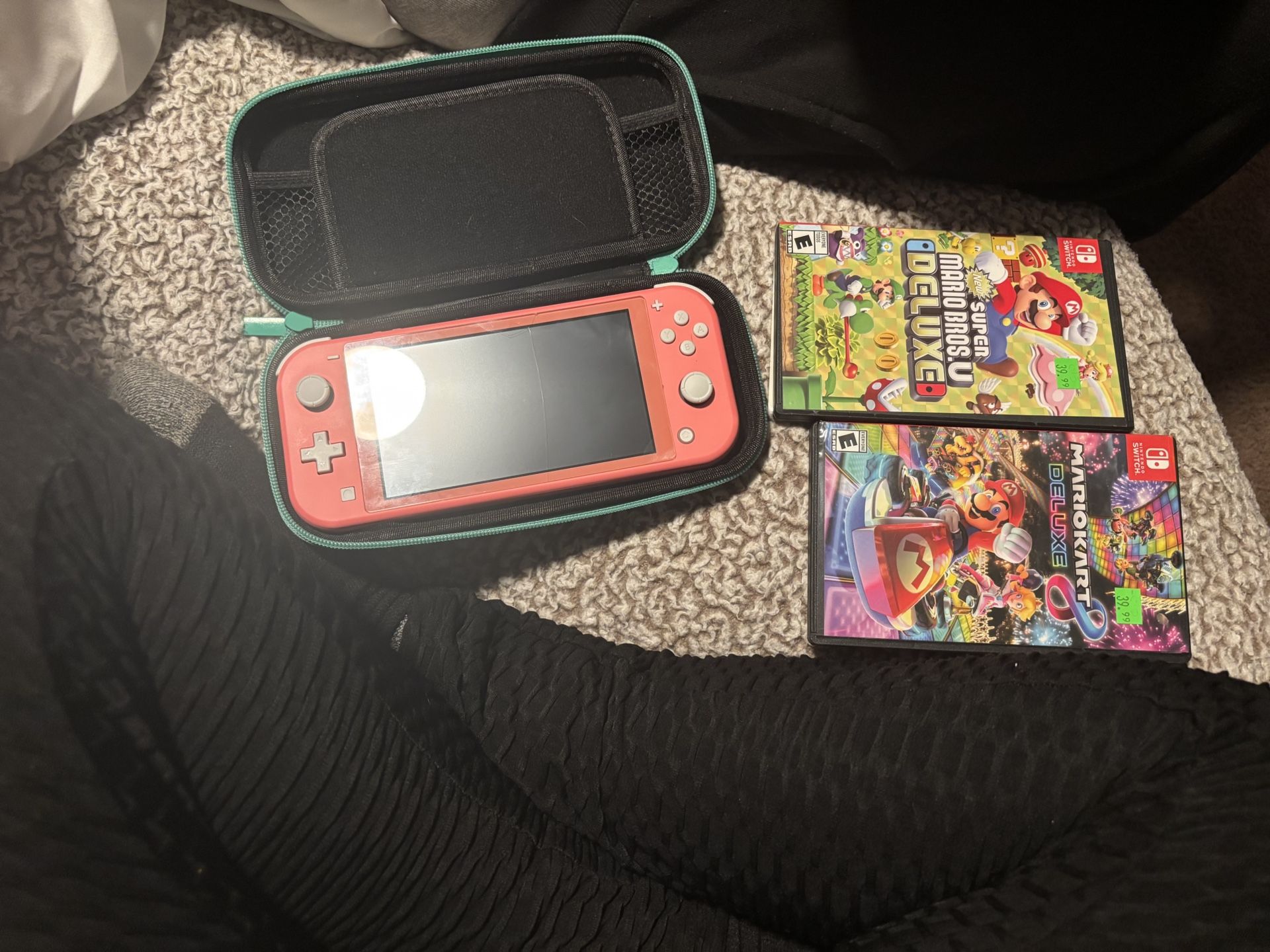 Nintendo Switch Light