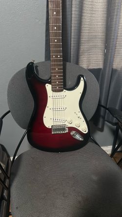Starcaster Fender with Gig Bag and Amp
