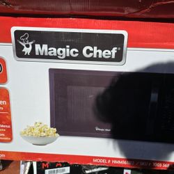 Magic chef Microwave/oven BRAND NEW IN BOX
1.6 Cu. Ft
1100 . Watts